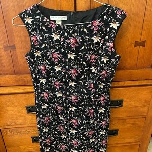 Maggie London Stretch Dress. Size 10. Like New.